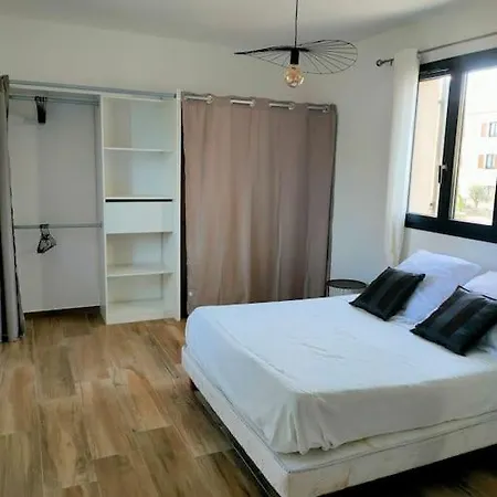Appartement Neuf Avec Balcon Et 2 Chambres Saint-Florent  Exterior photo